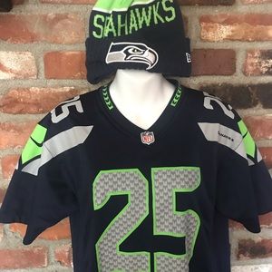 NFL bundle Seahawks Sherman and beanie